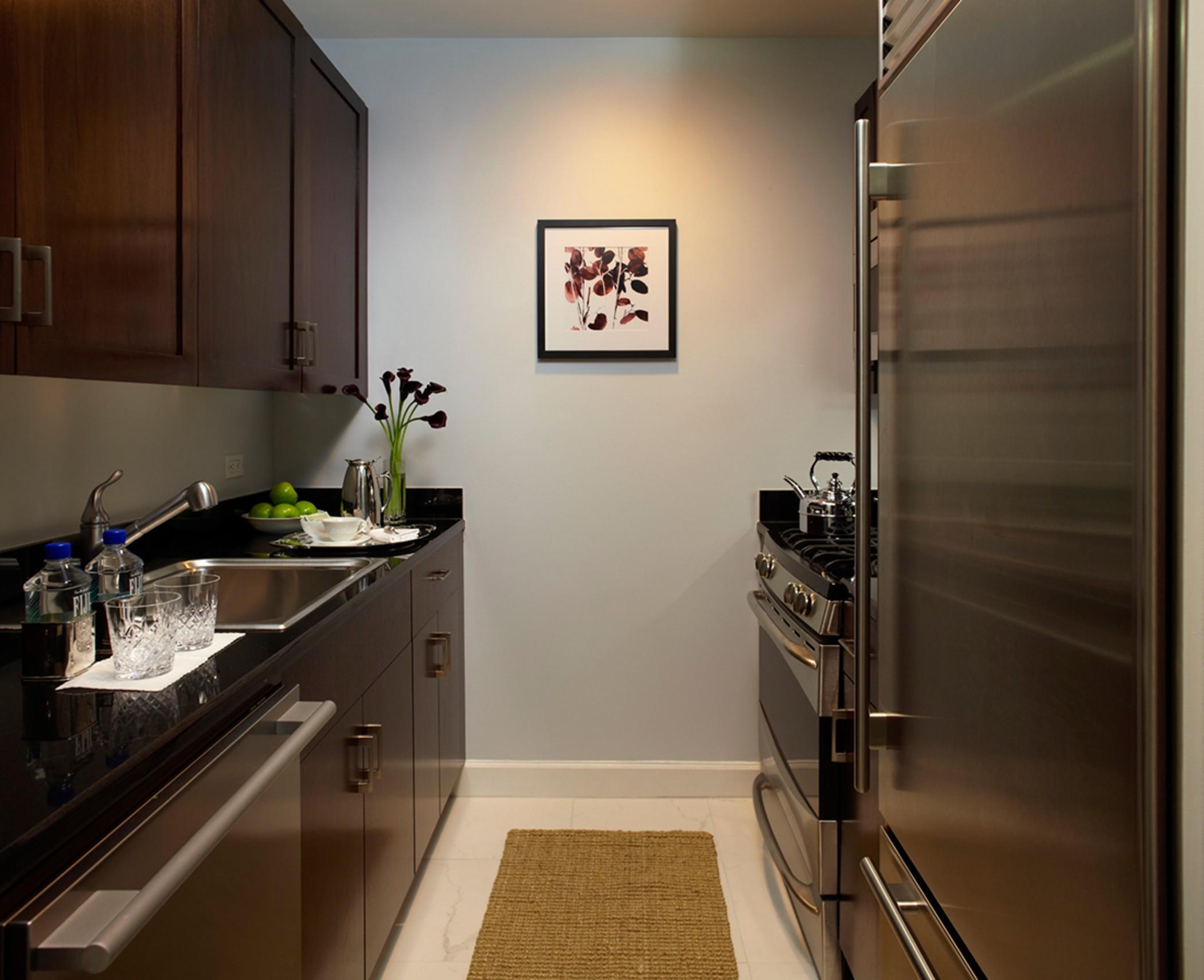 Trump International New York Eksteriør billede A galley kitchen