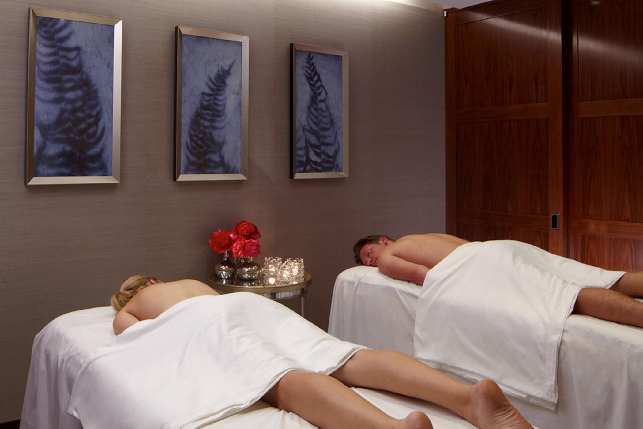 Trump International New York Eksteriør billede Massage therapy
