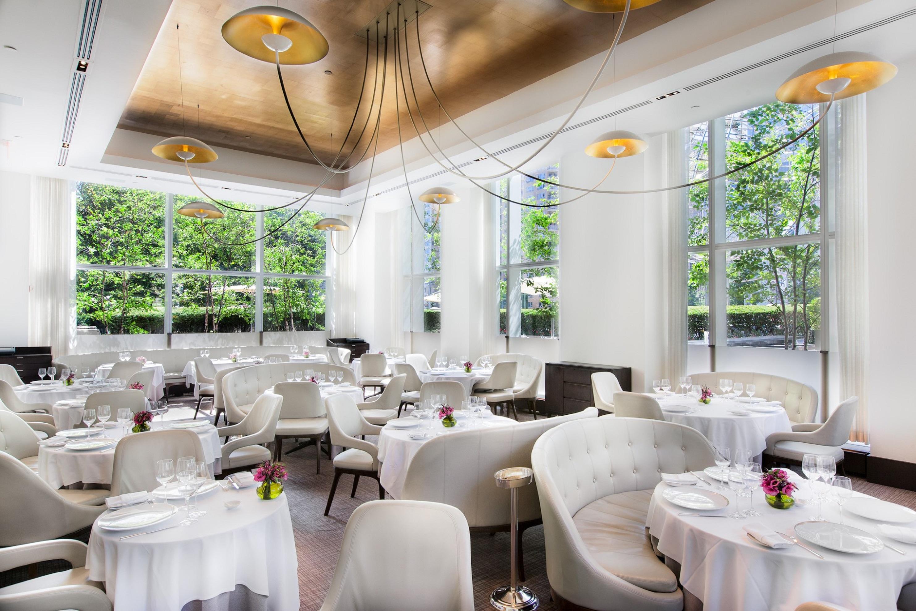 Trump International New York Eksteriør billede The dining room at the restaurant