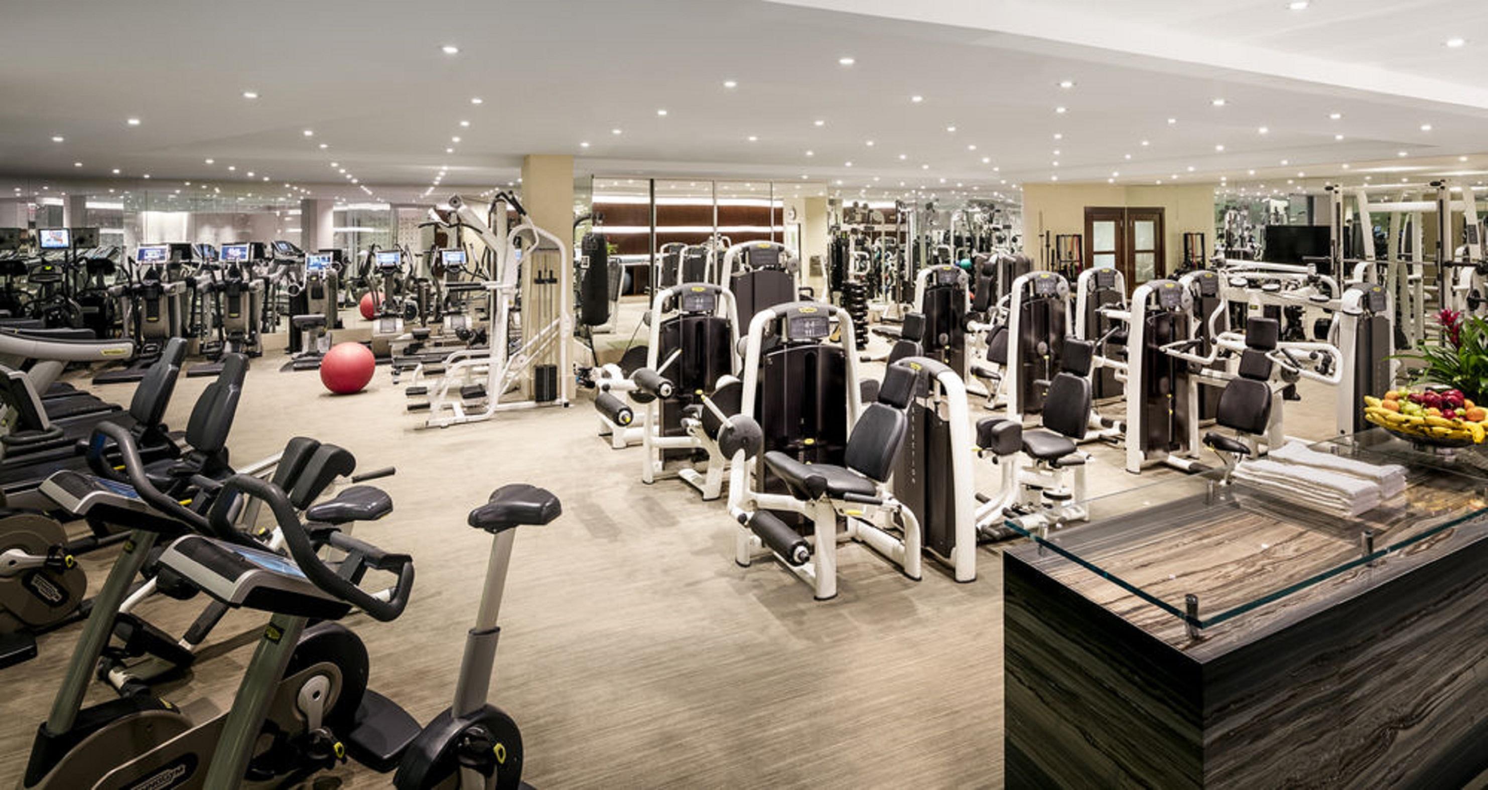 Trump International New York Eksteriør billede The gym at The Dorchester
