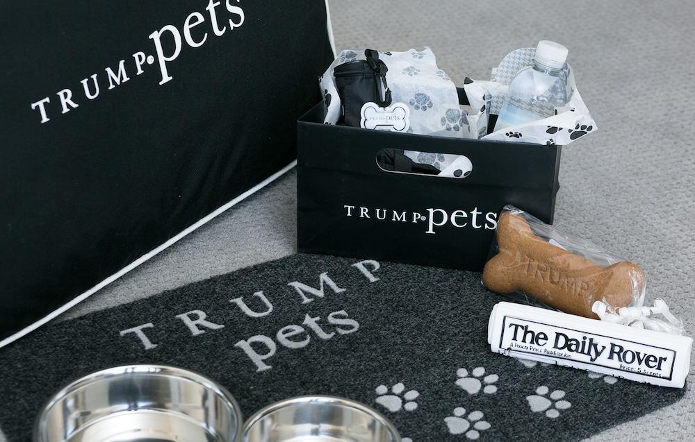 Trump International New York Eksteriør billede Trump Pets