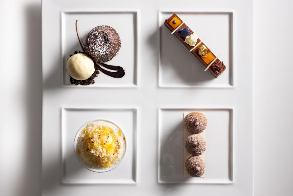 Trump International New York Eksteriør billede Desserts